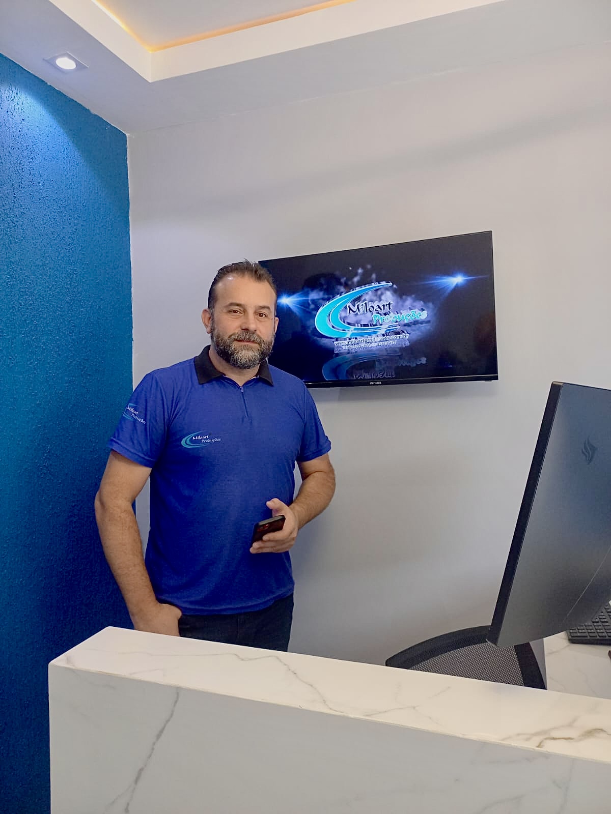 09cde5a1-50a6-456c-be26-ac7d0dd84053